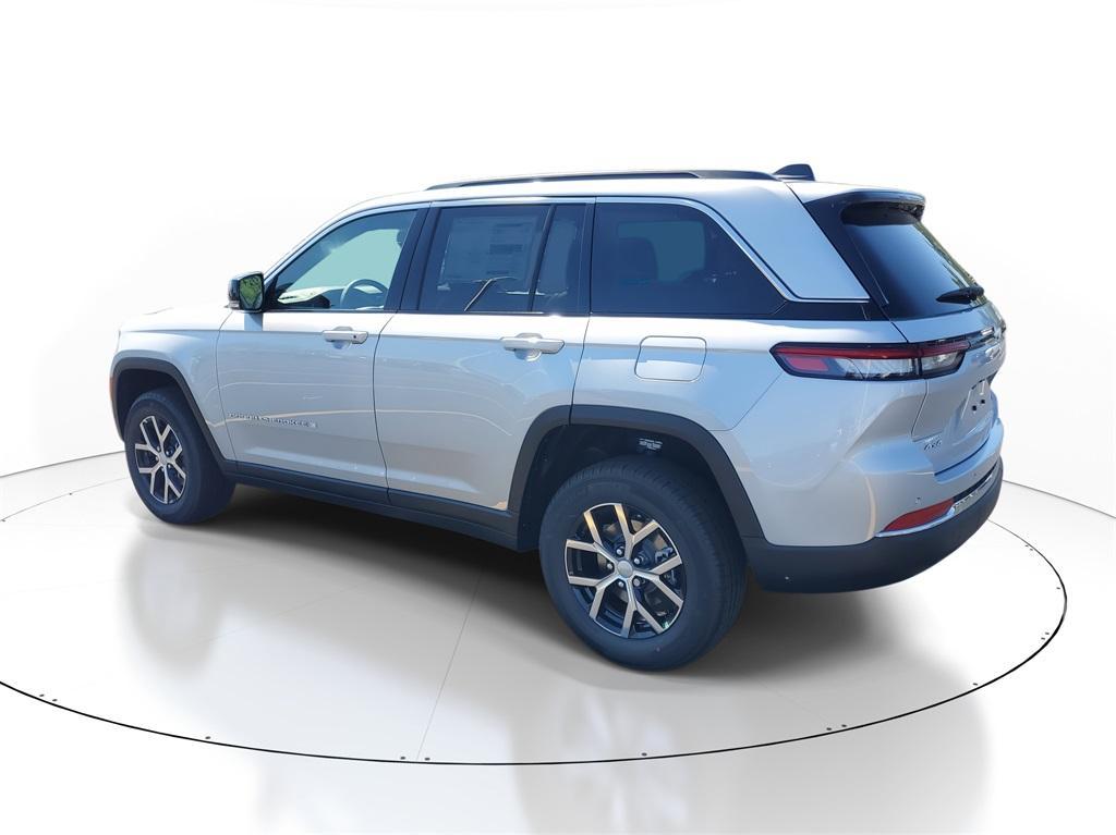 new 2025 Jeep Grand Cherokee car, priced at $45,283