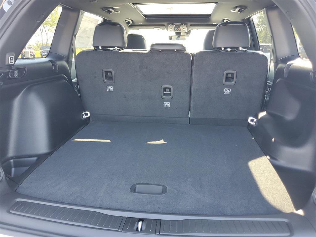 new 2025 Jeep Grand Cherokee car, priced at $45,283