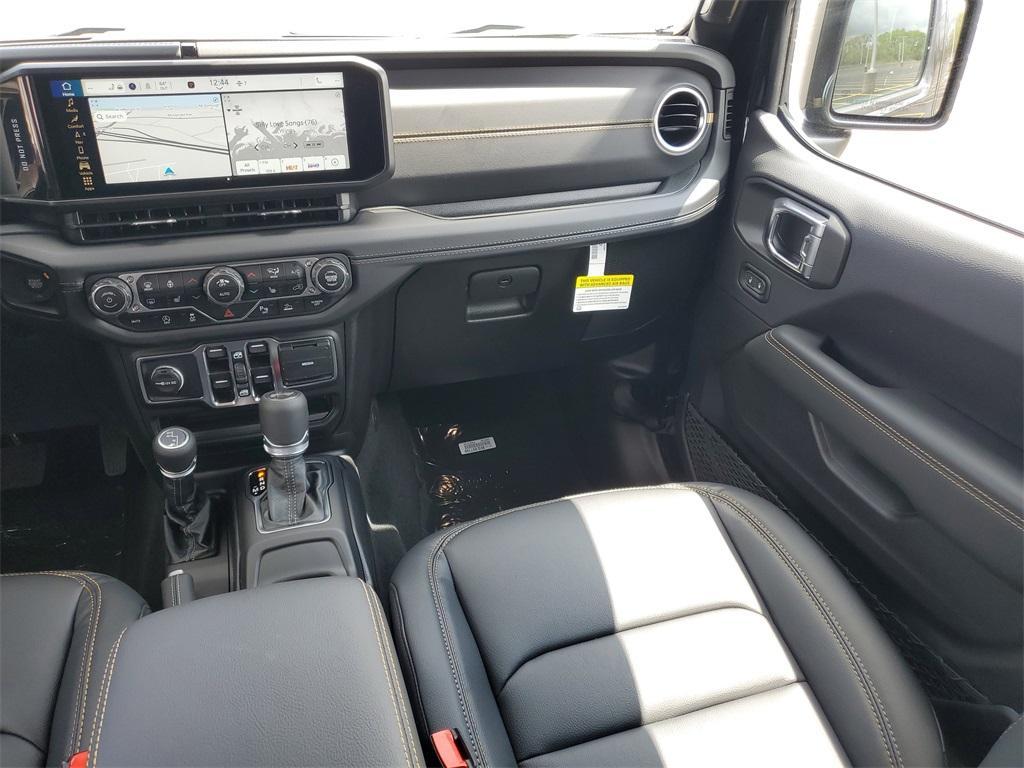 new 2025 Jeep Wrangler car, priced at $56,092