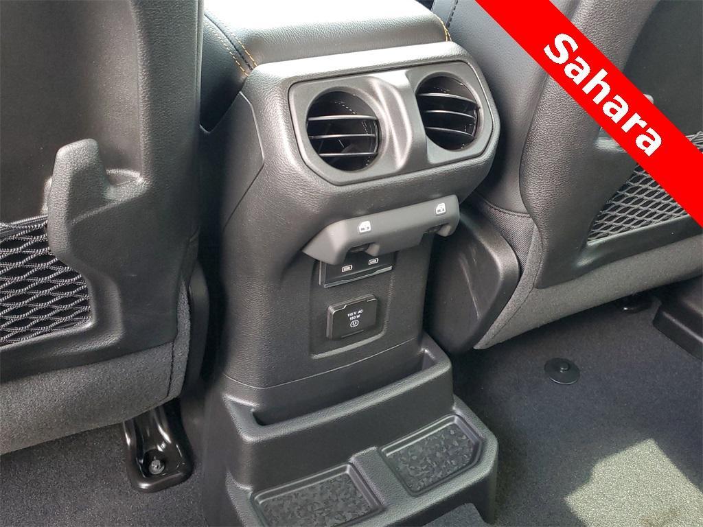 new 2025 Jeep Wrangler car, priced at $51,092