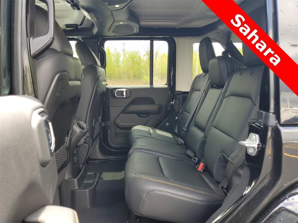 new 2025 Jeep Wrangler car, priced at $51,092