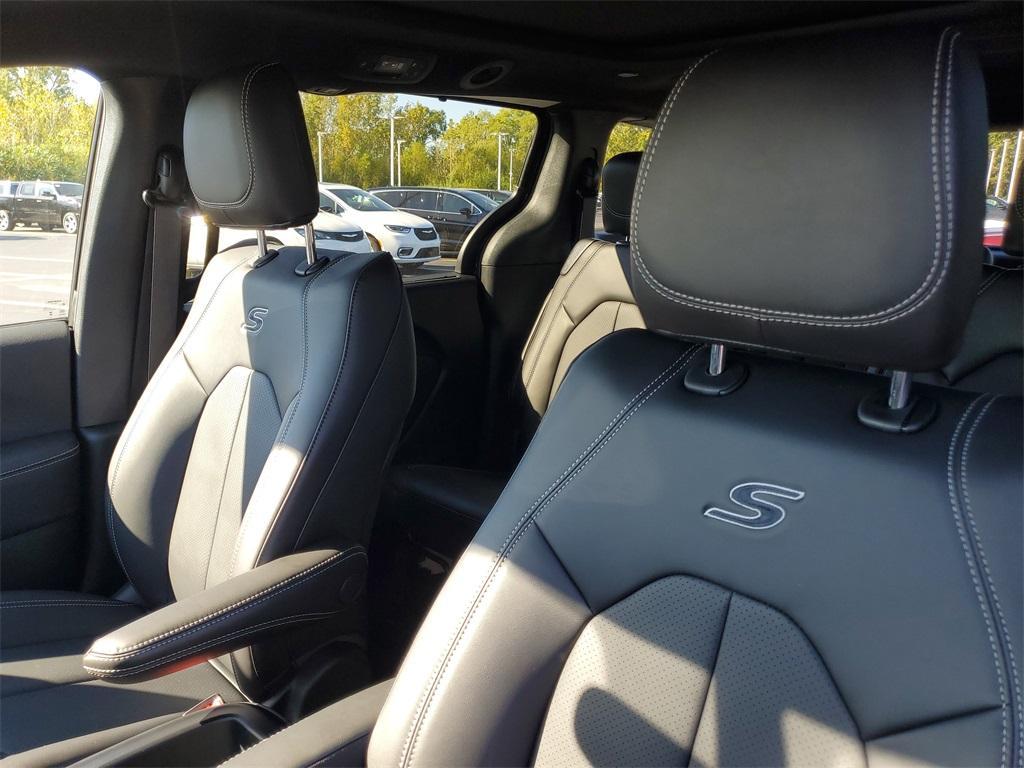 new 2026 Chrysler Pacifica car, priced at $47,030