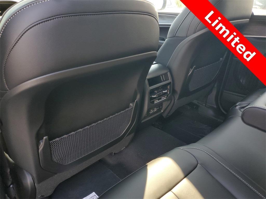 new 2025 Jeep Grand Cherokee car, priced at $44,408