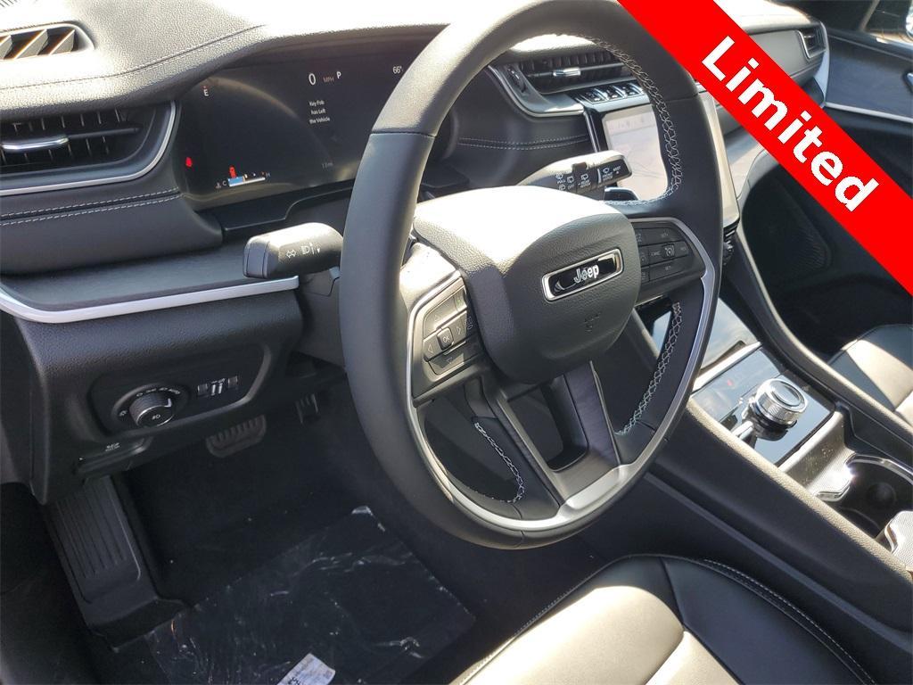 new 2025 Jeep Grand Cherokee car, priced at $44,408