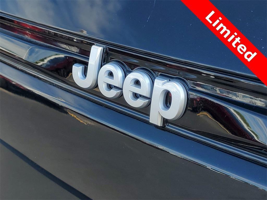 new 2025 Jeep Grand Cherokee car, priced at $44,408