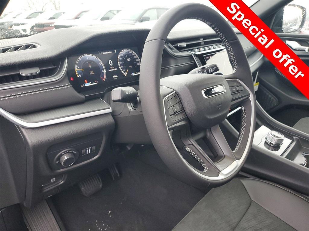 new 2025 Jeep Grand Cherokee L car, priced at $40,977