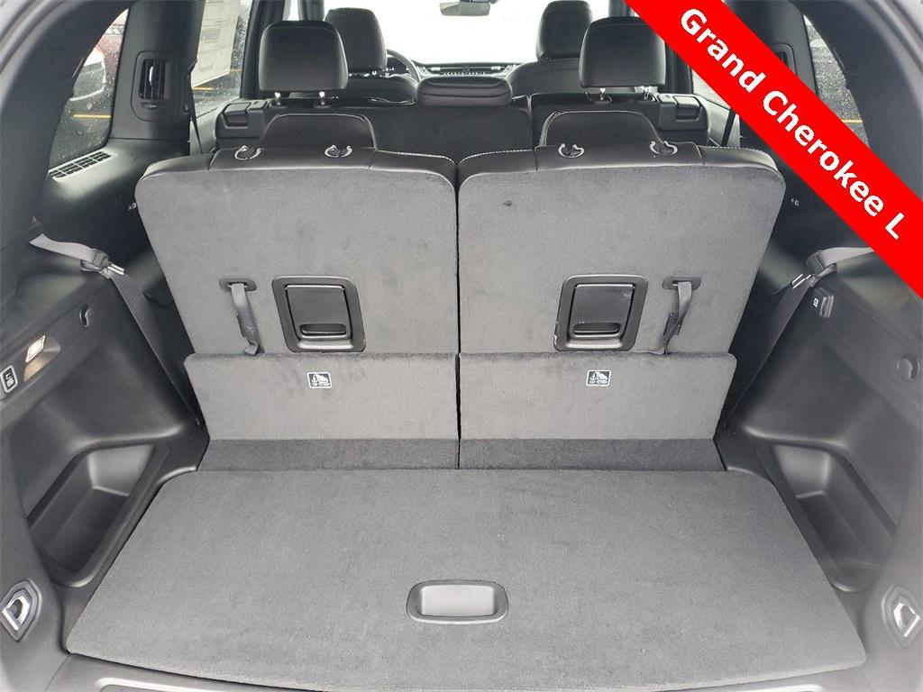 new 2025 Jeep Grand Cherokee L car, priced at $43,424
