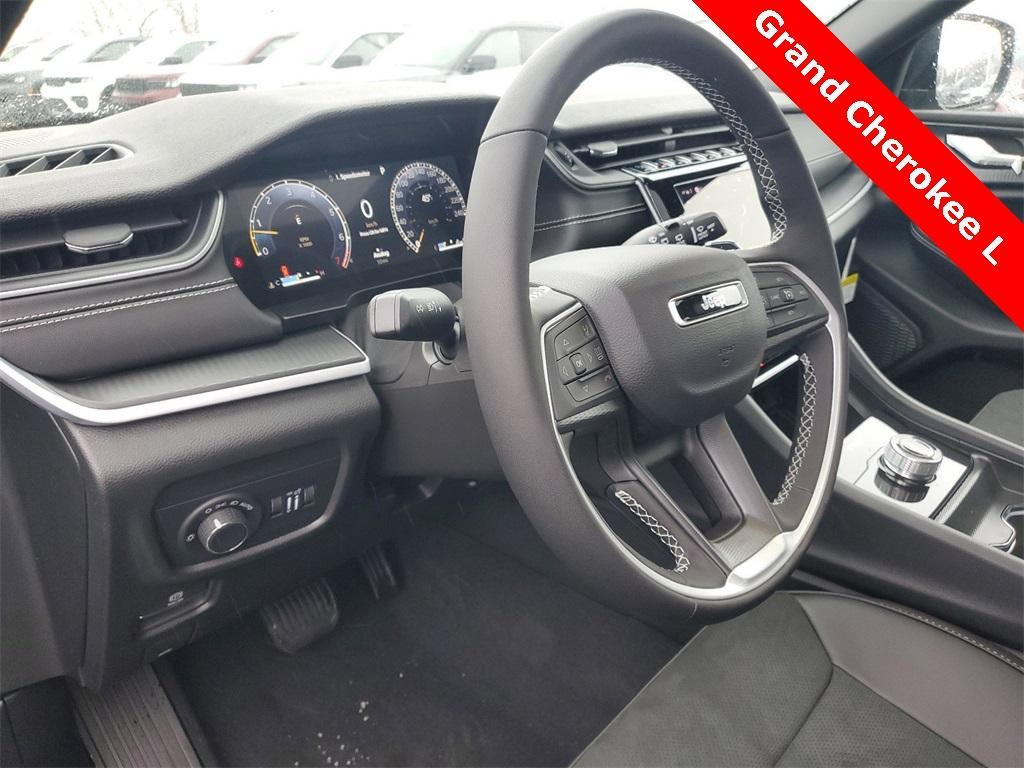 new 2025 Jeep Grand Cherokee L car, priced at $43,424
