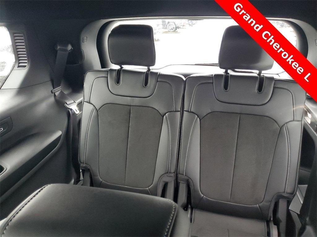 new 2025 Jeep Grand Cherokee L car, priced at $43,424