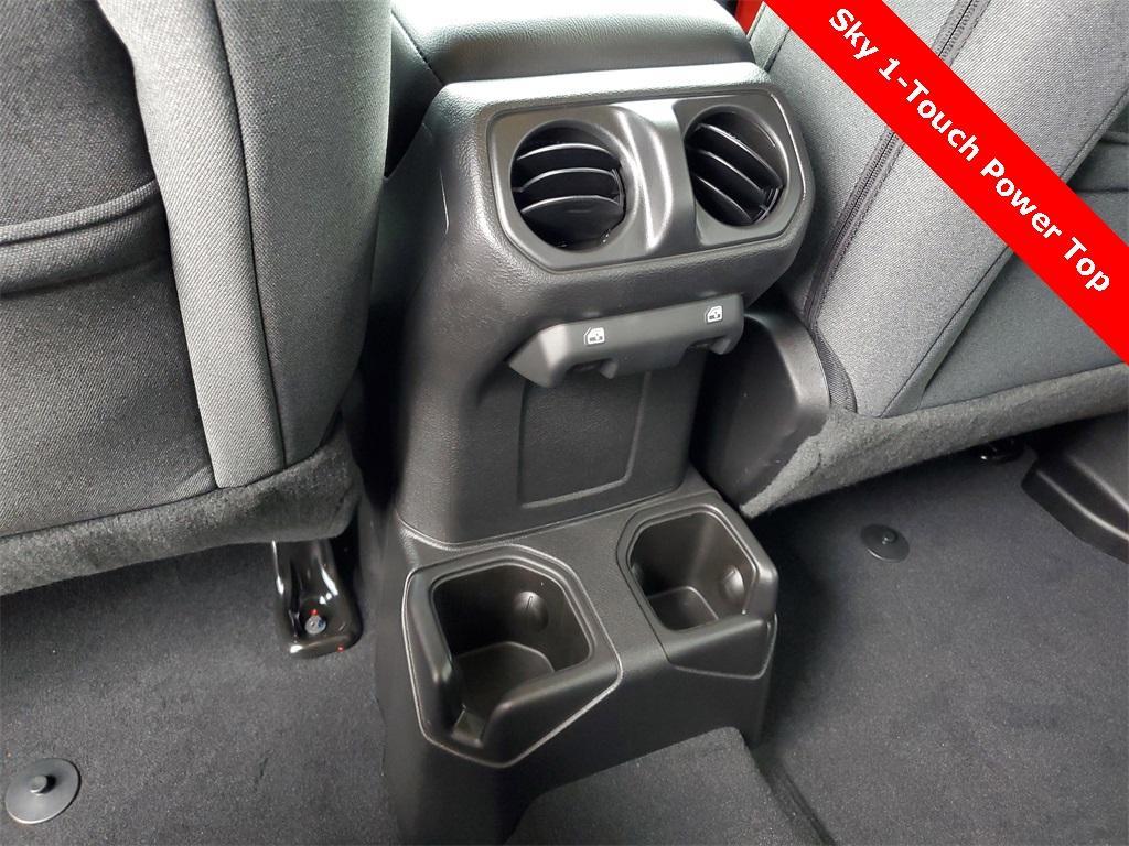 new 2025 Jeep Wrangler car, priced at $45,234