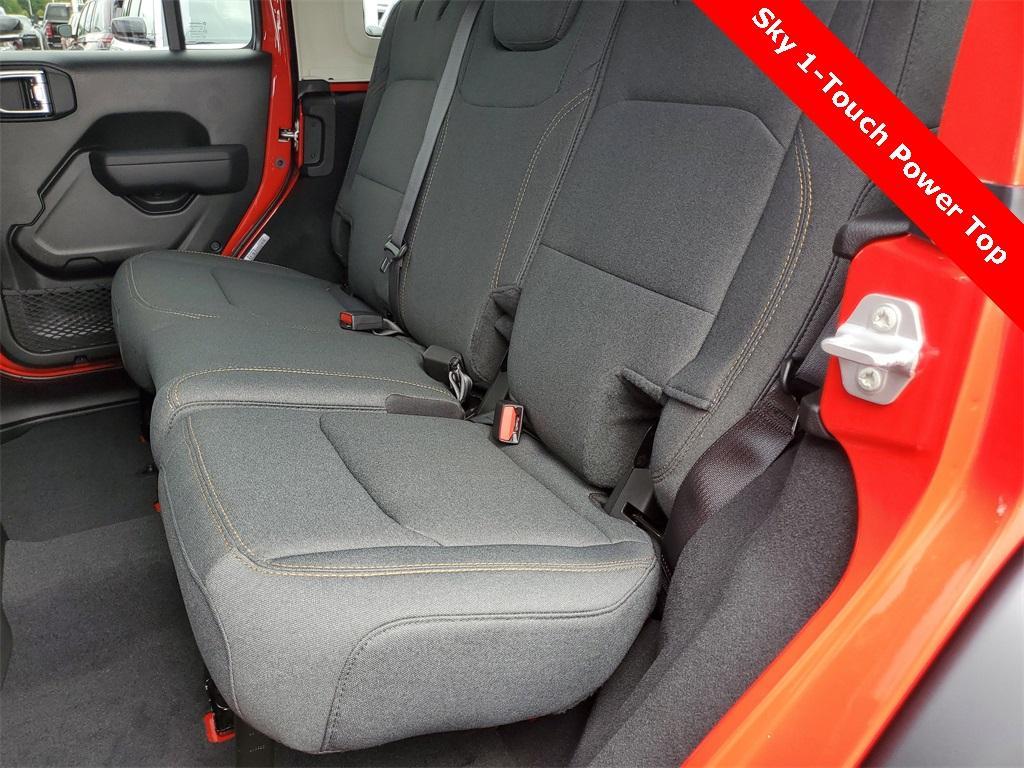 new 2025 Jeep Wrangler car, priced at $45,234