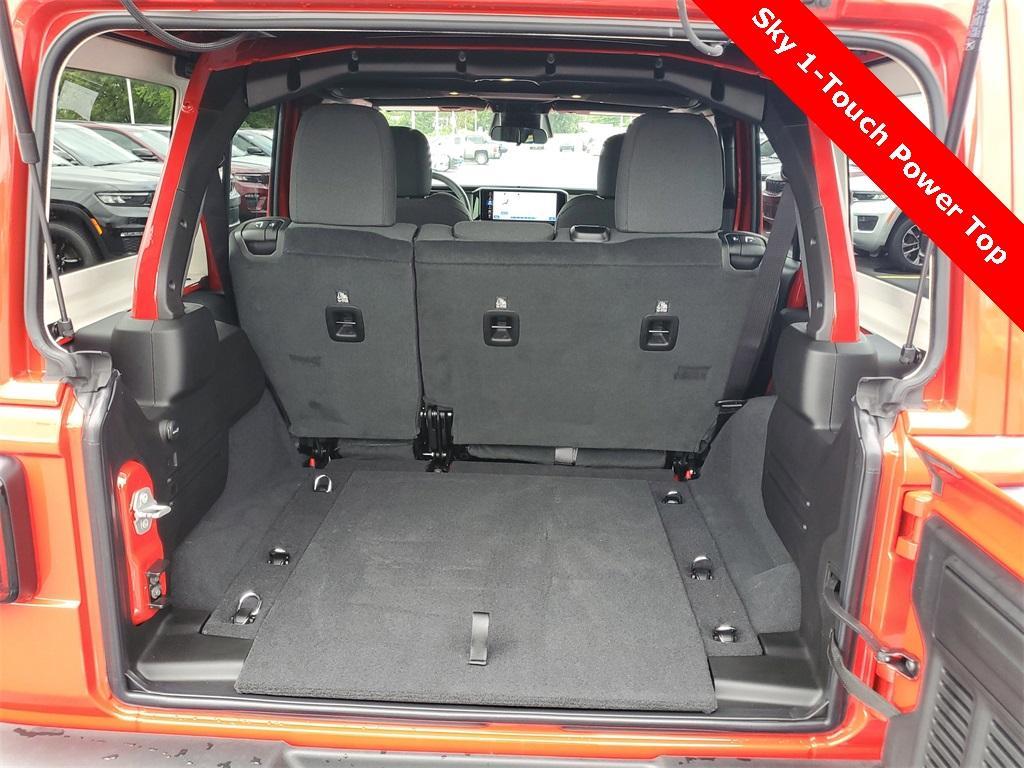 new 2025 Jeep Wrangler car, priced at $45,234