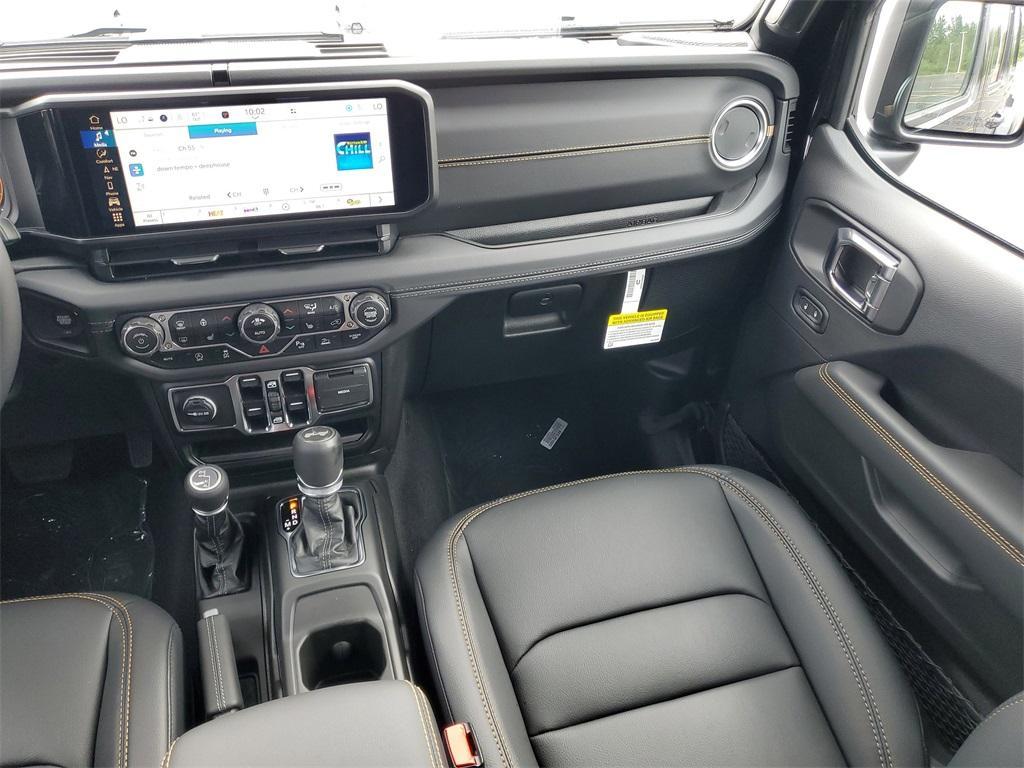 new 2025 Jeep Wrangler car, priced at $50,453