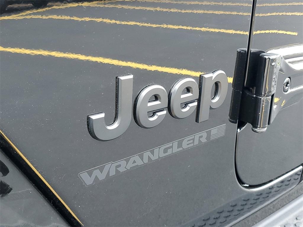 new 2025 Jeep Wrangler car, priced at $50,453