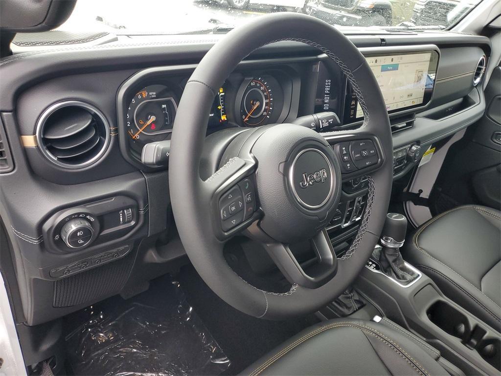 new 2025 Jeep Gladiator car, priced at $45,998