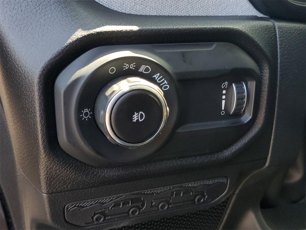 new 2025 Jeep Wrangler car, priced at $37,769