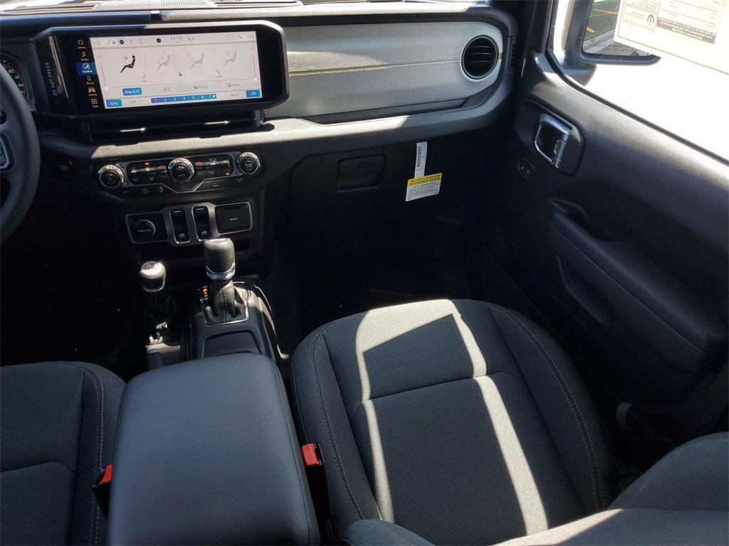 new 2025 Jeep Wrangler car, priced at $37,769