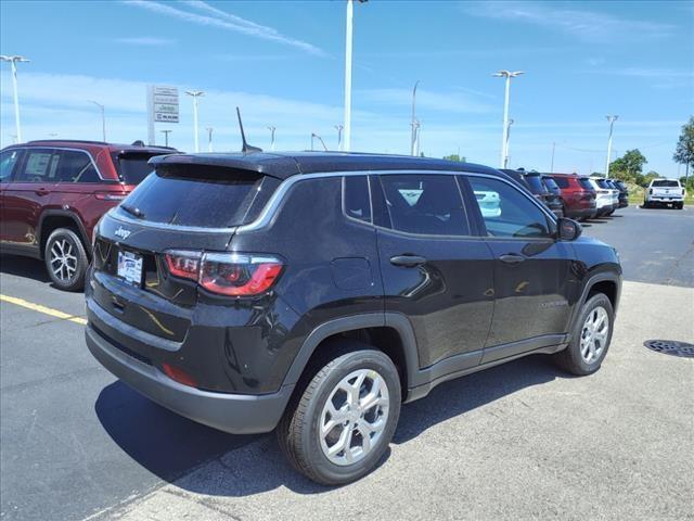 new 2024 Jeep Compass car, priced at $25,406