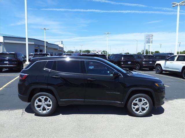 new 2024 Jeep Compass car, priced at $25,406