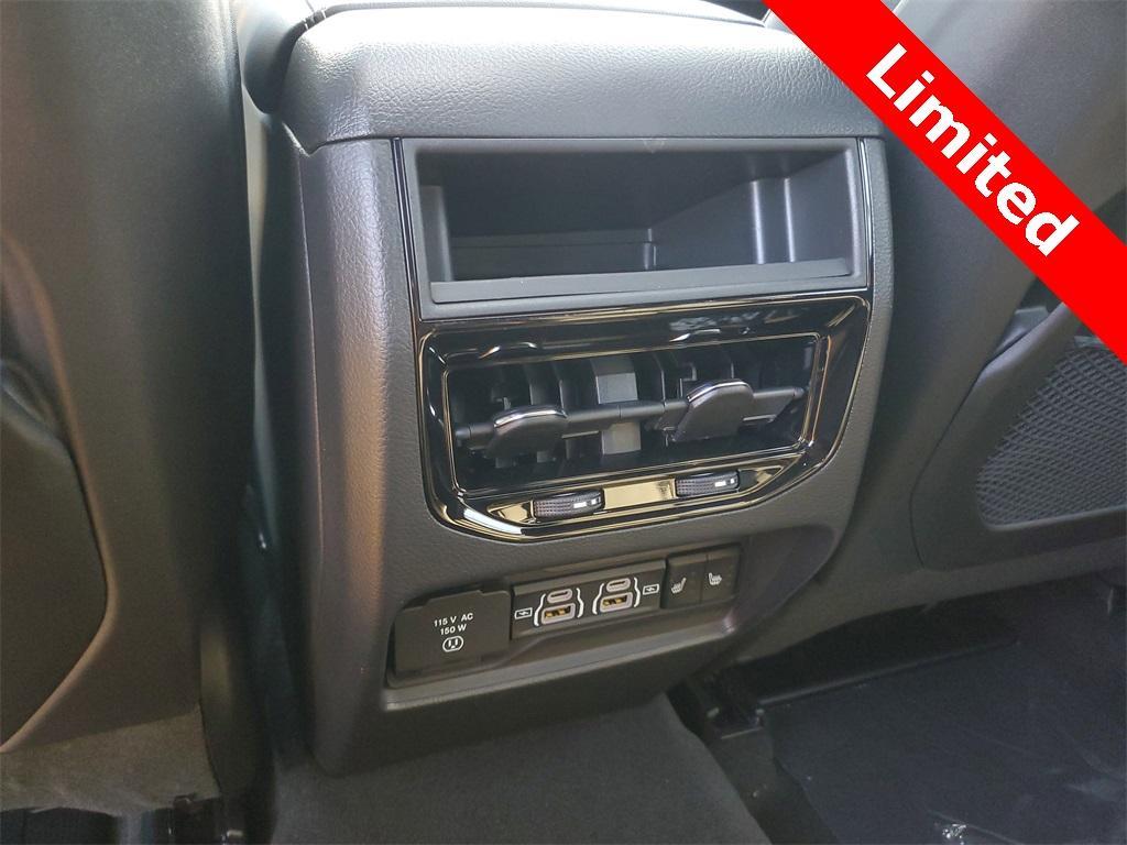 new 2025 Jeep Grand Cherokee car, priced at $49,494