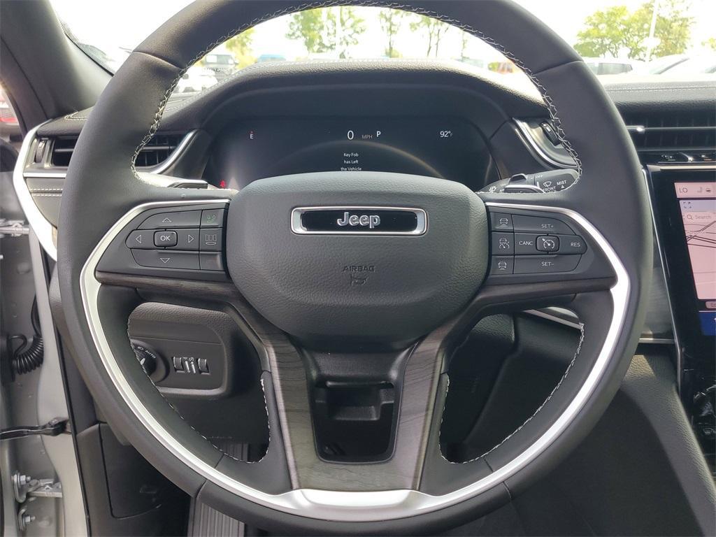 new 2025 Jeep Grand Cherokee car, priced at $47,736