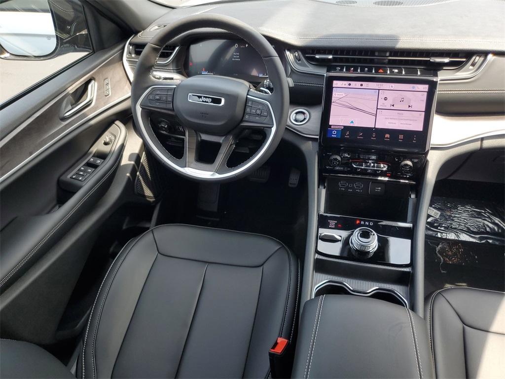 new 2025 Jeep Grand Cherokee car, priced at $46,736