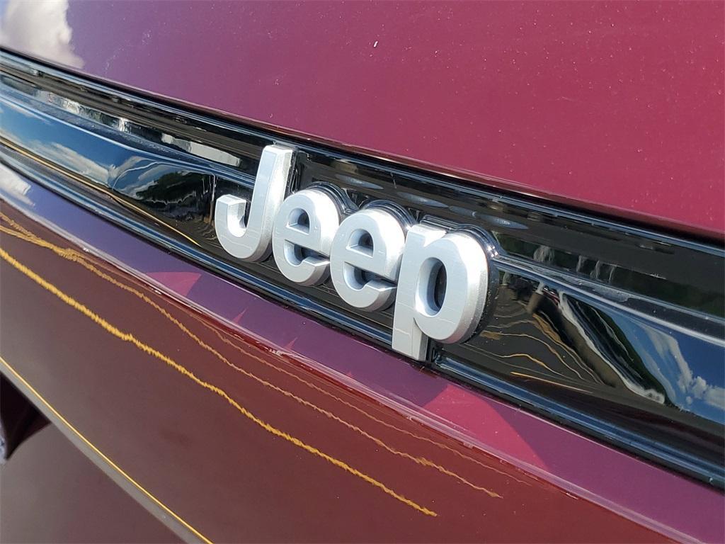 new 2025 Jeep Grand Cherokee car, priced at $39,531