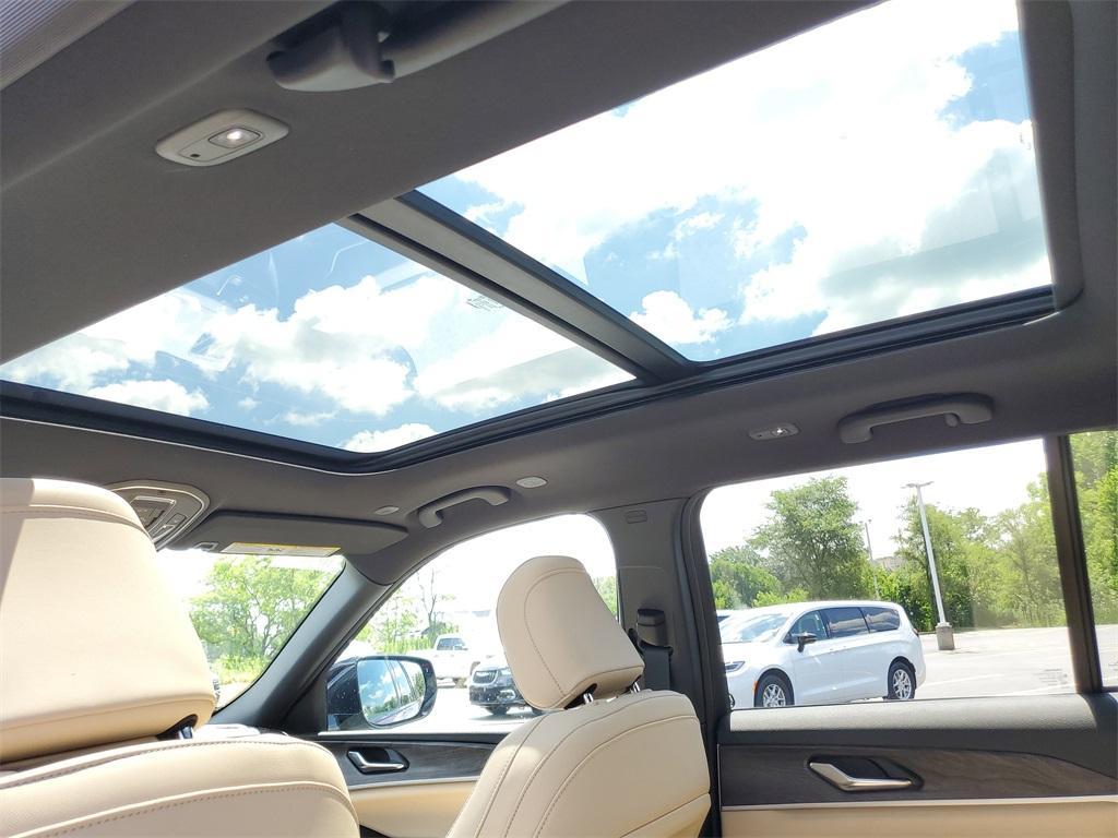 new 2025 Jeep Grand Cherokee car, priced at $39,531