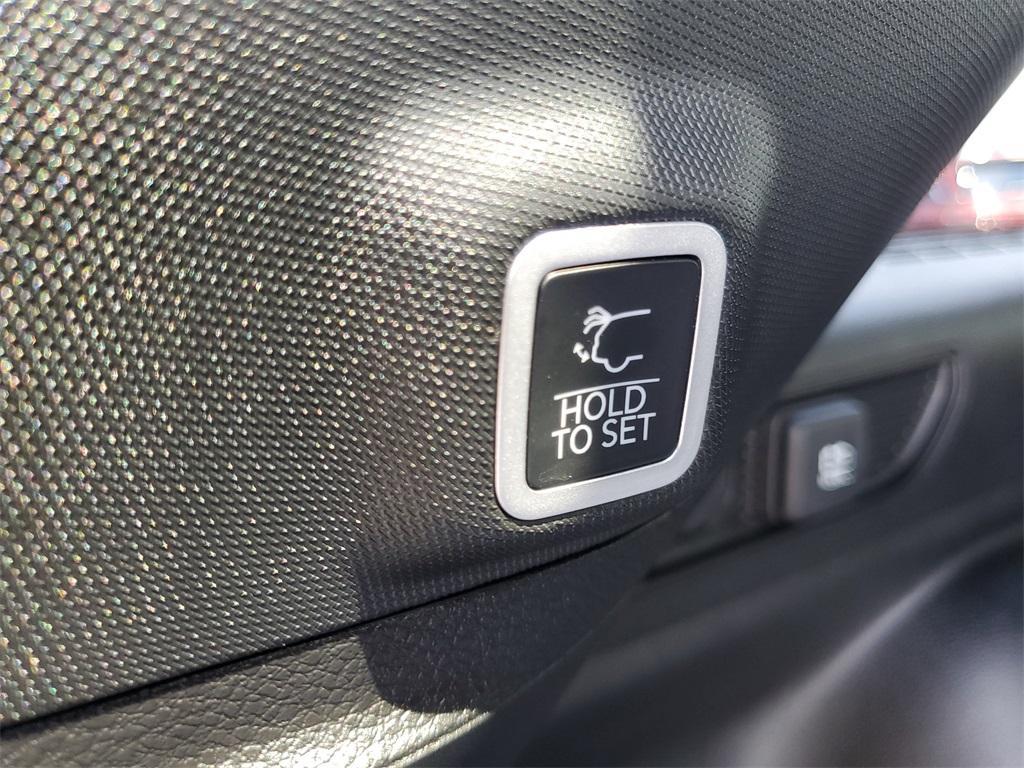 new 2025 Jeep Grand Cherokee car, priced at $39,531