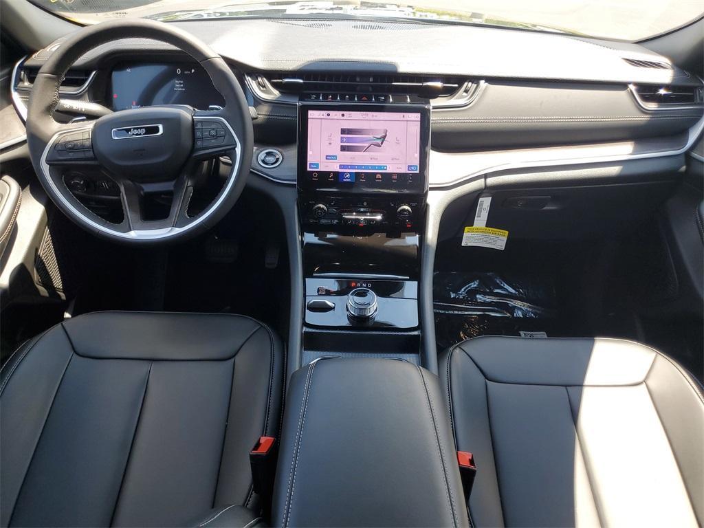 new 2025 Jeep Grand Cherokee car, priced at $41,862