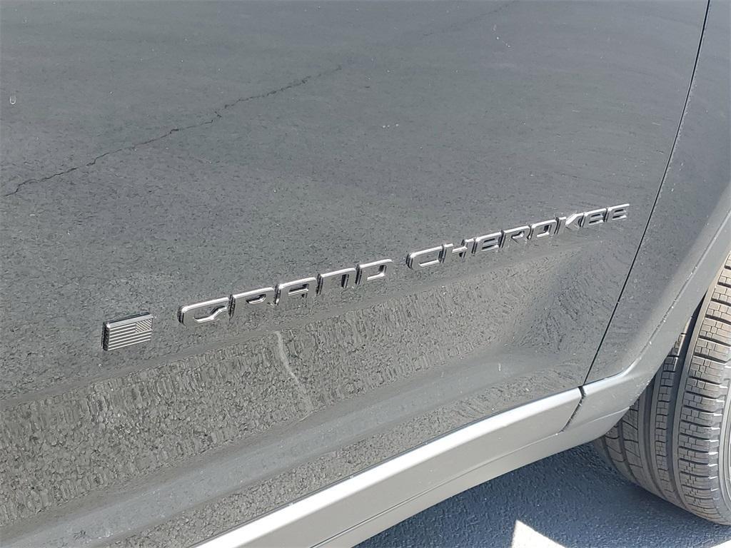 new 2025 Jeep Grand Cherokee car, priced at $41,862