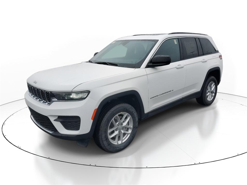 new 2025 Jeep Grand Cherokee car, priced at $38,375