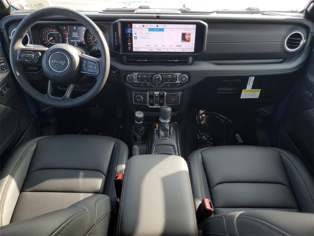 new 2025 Jeep Gladiator car, priced at $48,034