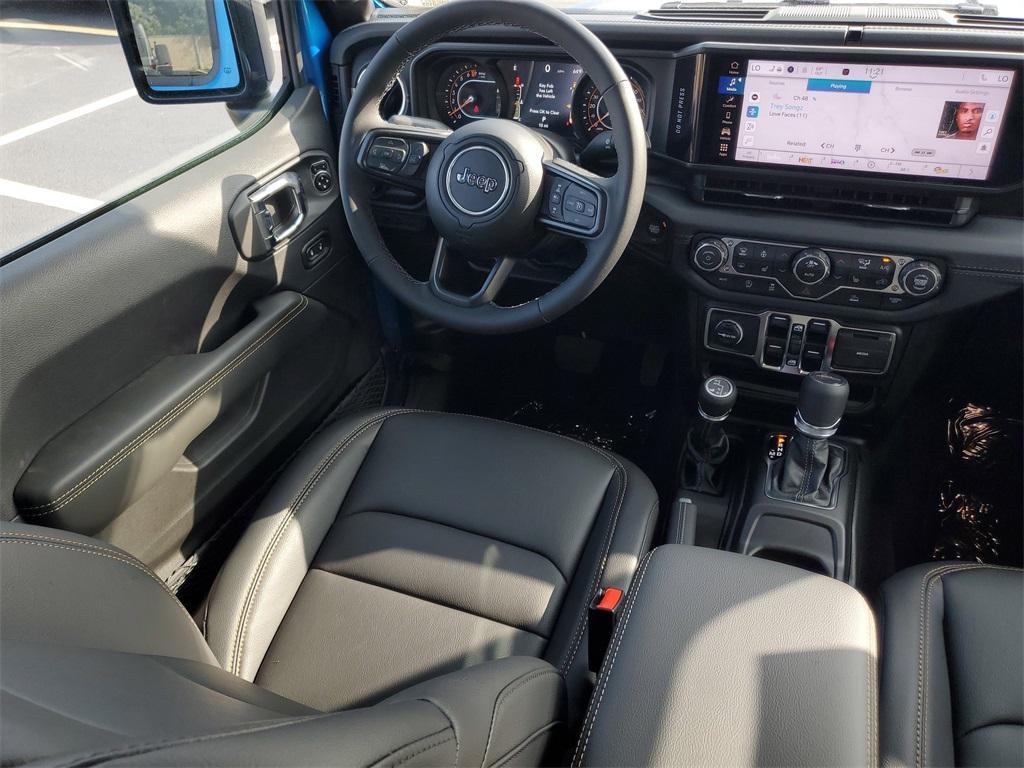 new 2025 Jeep Gladiator car, priced at $48,034