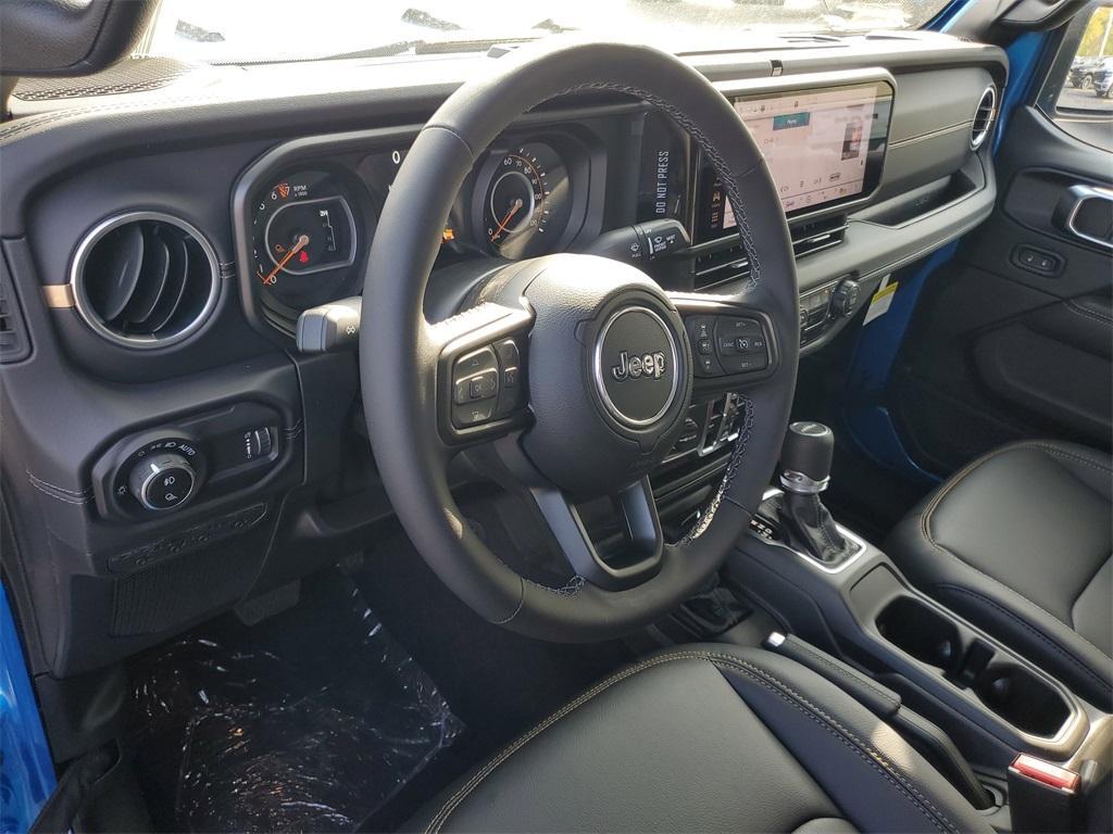 new 2025 Jeep Gladiator car, priced at $48,034