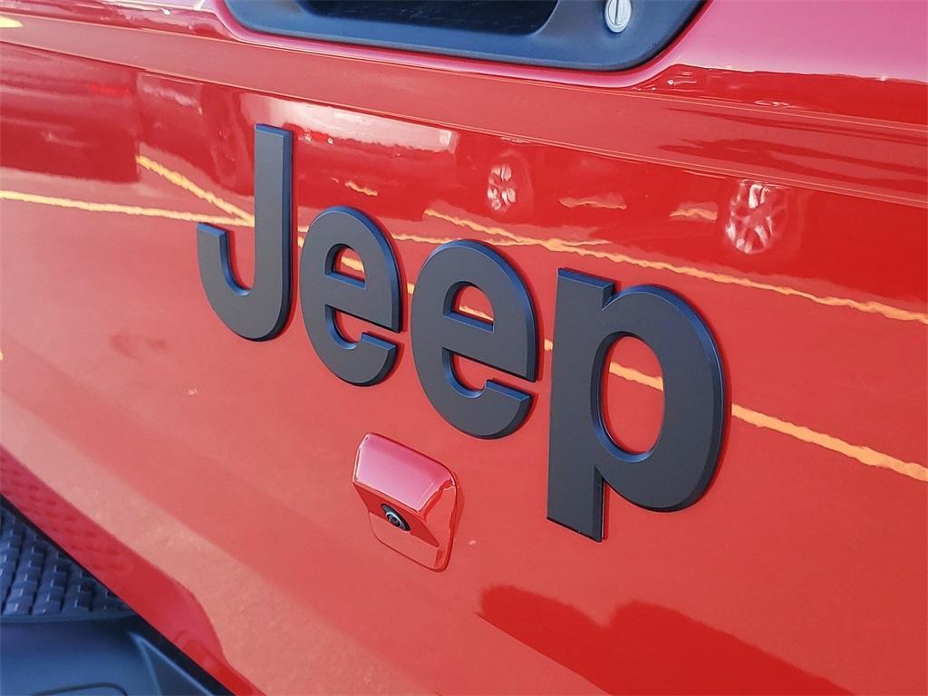 new 2025 Jeep Gladiator car, priced at $46,660