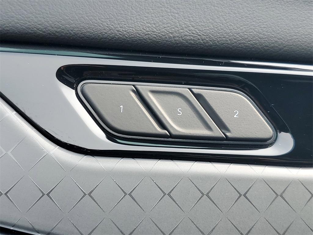 new 2025 Jeep Wagoneer S car, priced at $45,417
