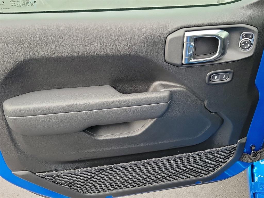 new 2026 Jeep Wrangler car, priced at $46,895