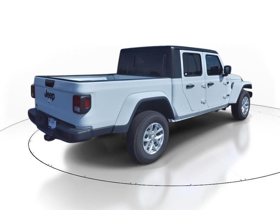 new 2023 Jeep Gladiator car, priced at $39,997