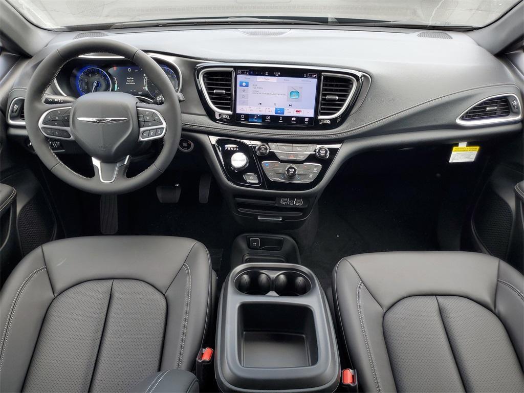 new 2025 Chrysler Pacifica car, priced at $40,243