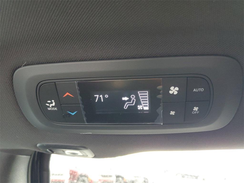 new 2025 Chrysler Pacifica car, priced at $40,243