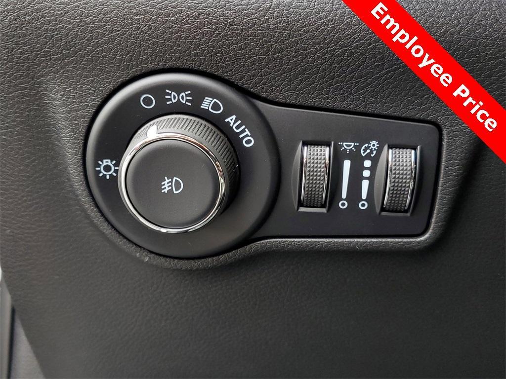 new 2025 Jeep Compass car, priced at $25,365