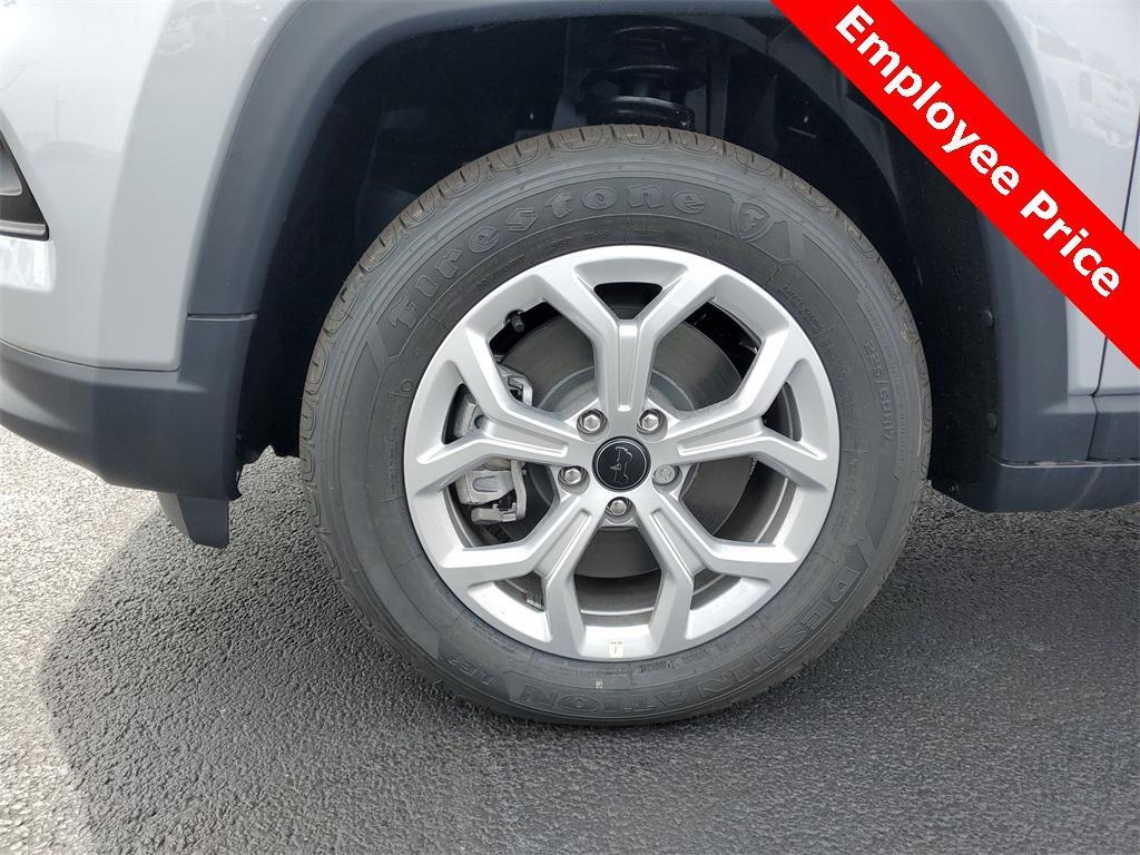 new 2025 Jeep Compass car, priced at $25,365