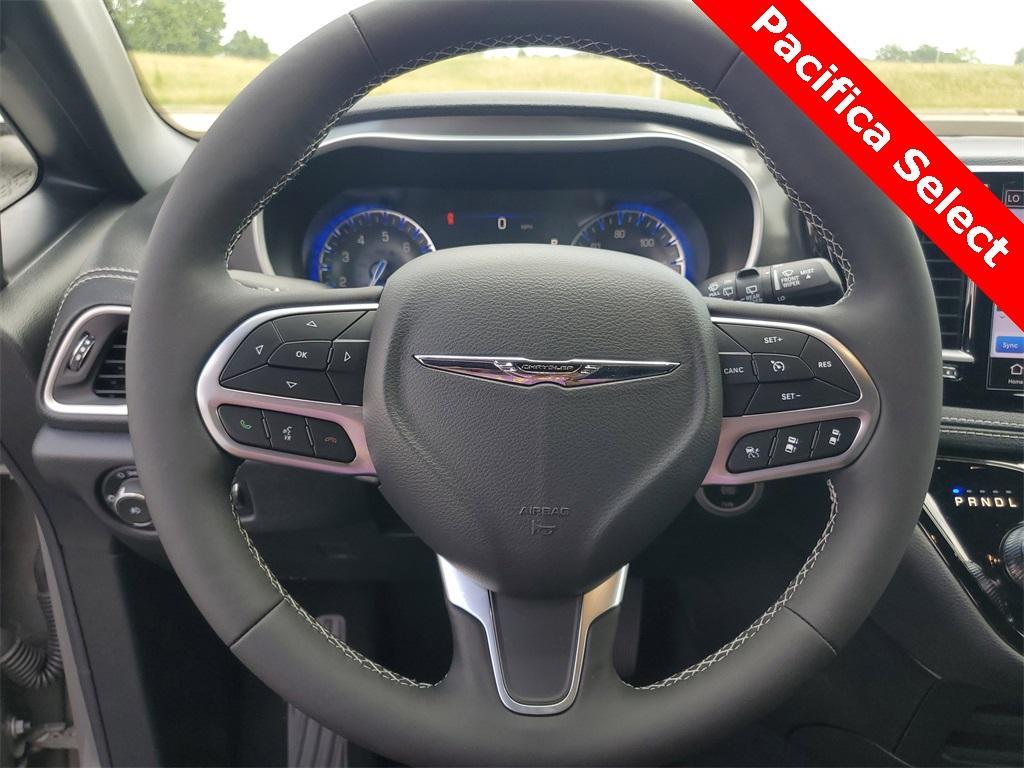 new 2025 Chrysler Pacifica car, priced at $39,587