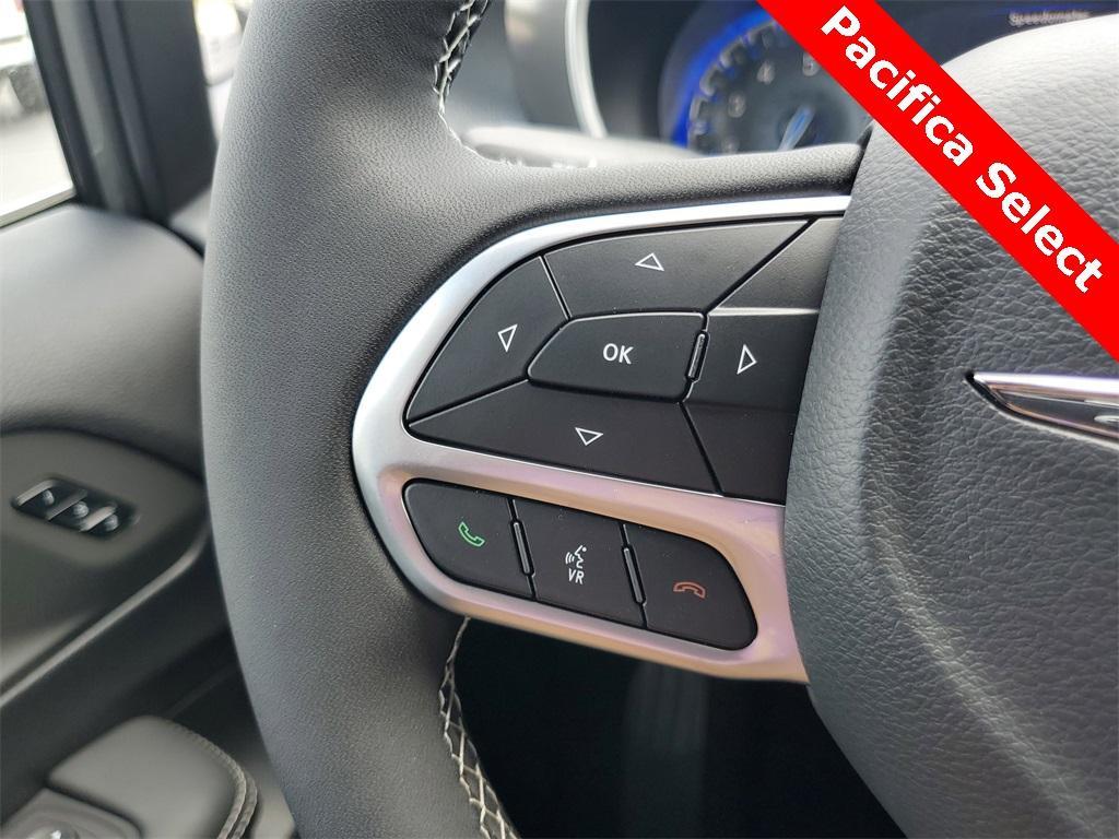 new 2025 Chrysler Pacifica car, priced at $39,587