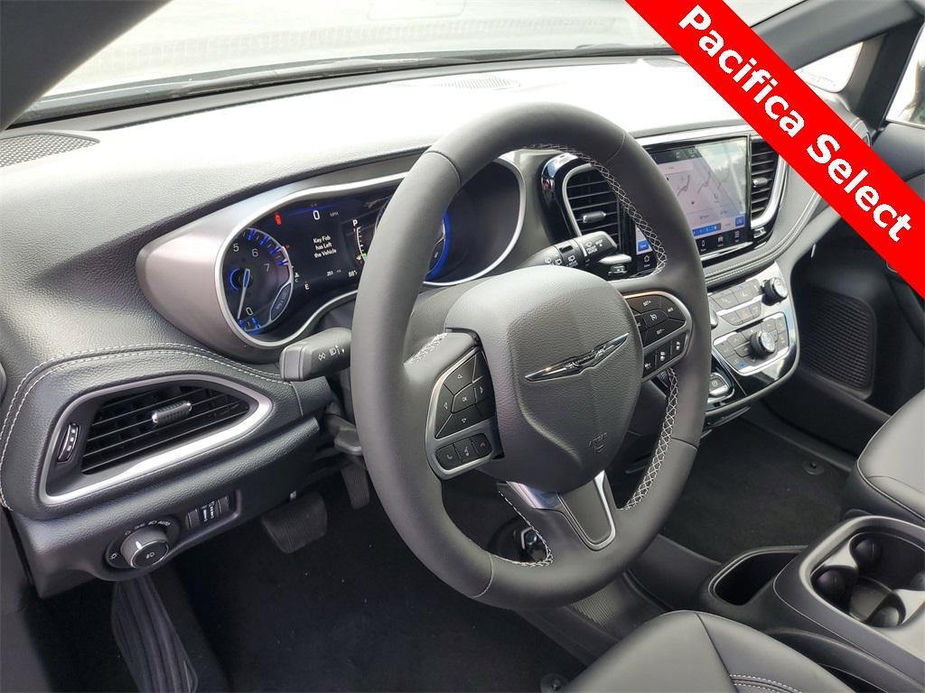 new 2025 Chrysler Pacifica car, priced at $39,587