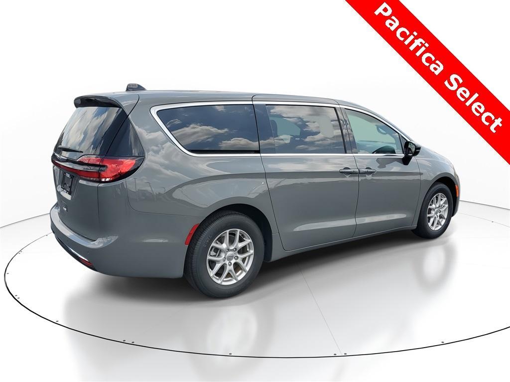 new 2025 Chrysler Pacifica car, priced at $39,587