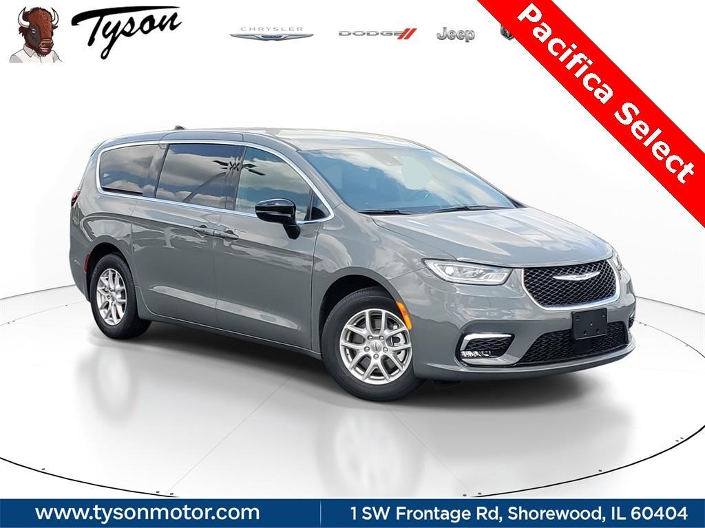 new 2025 Chrysler Pacifica car, priced at $39,587