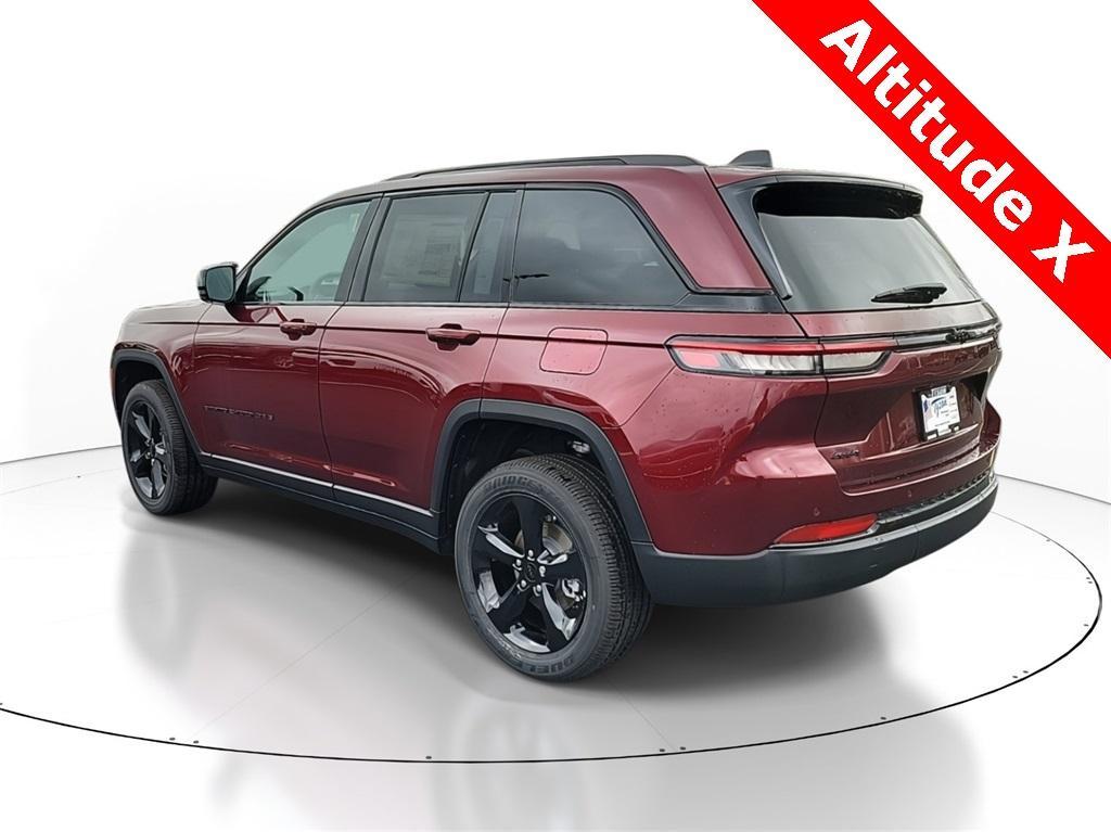 new 2025 Jeep Grand Cherokee car, priced at $40,599