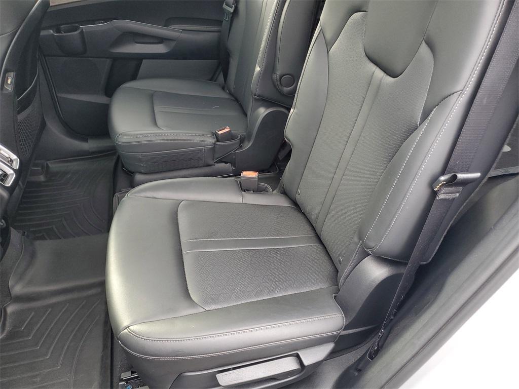 used 2023 Kia Sorento car, priced at $26,788